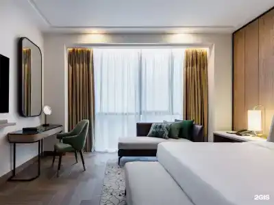 Hyatt Regency - 99