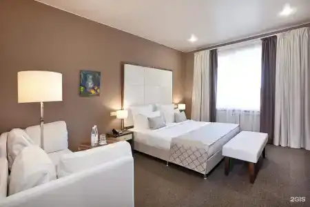 L'Hotel - 17