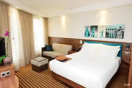 Hampton by Hilton - 2