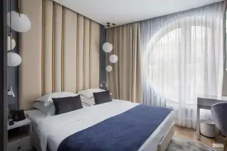 V Hotel - 11