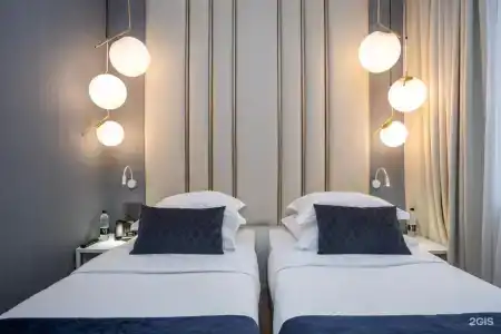 V Hotel - 95
