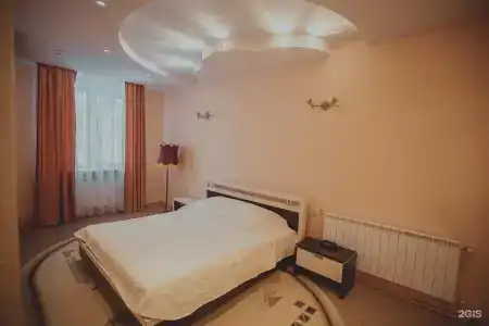 Новая - 1