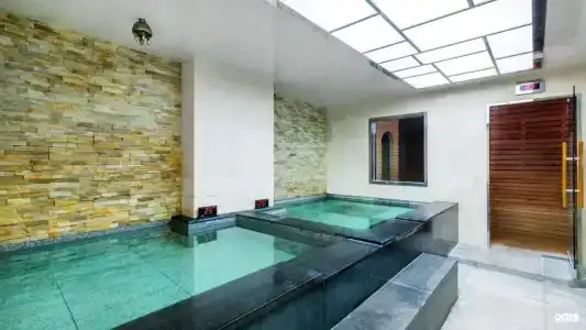 LOTTE Hotel - 5