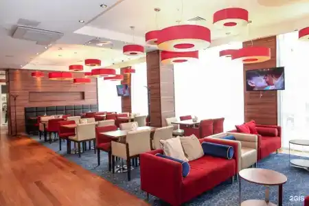 Hampton by Hilton - 31