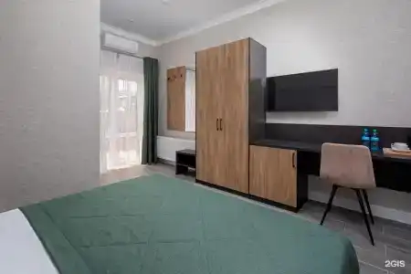 M House - 9