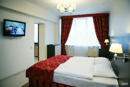 Университетская - 21