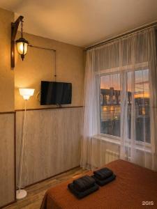 Avia House - 37