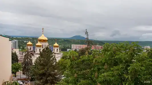 Искра - 12