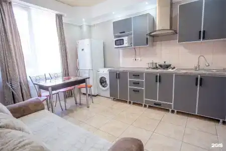 на Гвардейской - 8
