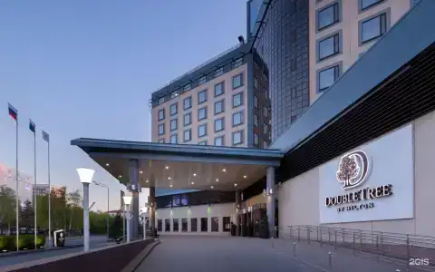 DoubleTree by Hilton - 44
