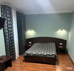 Savoy Petit - 3