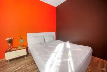 Avia House - 73