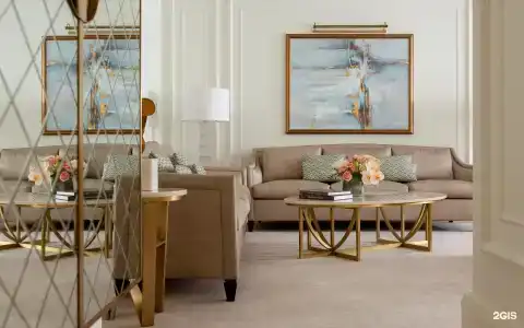 The Carlton - 20