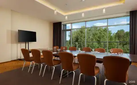 Sheraton Skypoint Luxe - 9