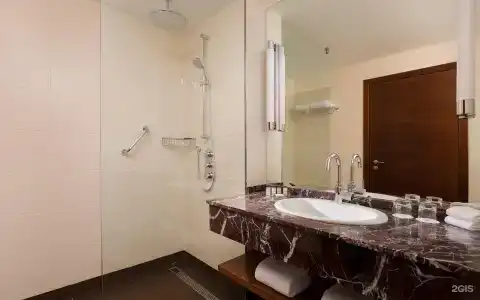 Sheraton Skypoint Luxe - 19