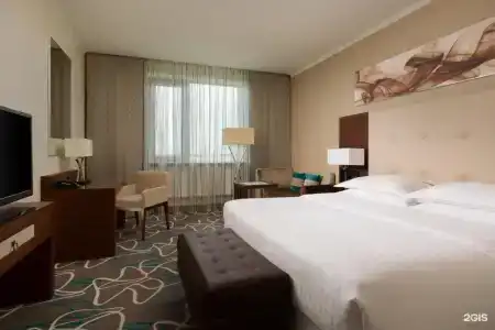 Sheraton Skypoint Luxe - 76