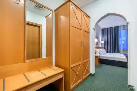 Сулейман Палас - 93