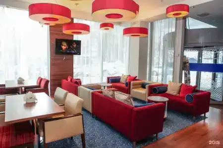 Hampton by Hilton - 28