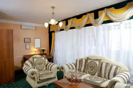 Царский Двор - 6