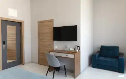 8Avenue - 49