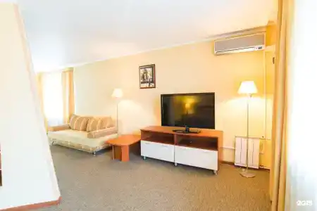 Suite - 6
