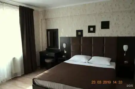 Алекс Хоум - 16