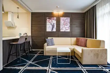 Ramada hotel by Wyndham - 19