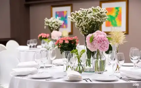 DoubleTree by Hilton - 47