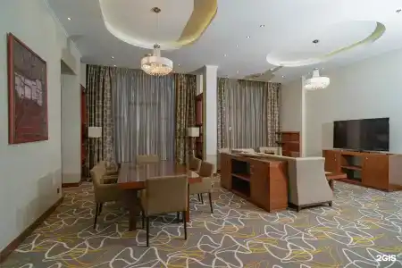 Sheraton Skypoint Luxe - 74