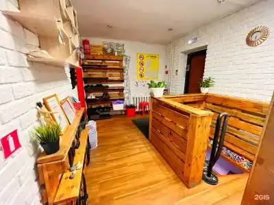 Lv.Hostel - 8