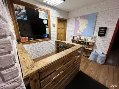 Lv.Hostel - 18