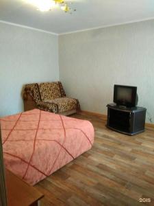 VIP House - 102