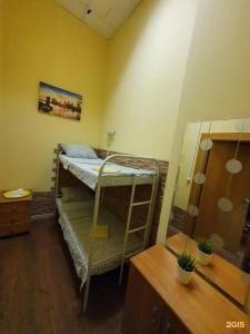 Ideal Home - 16