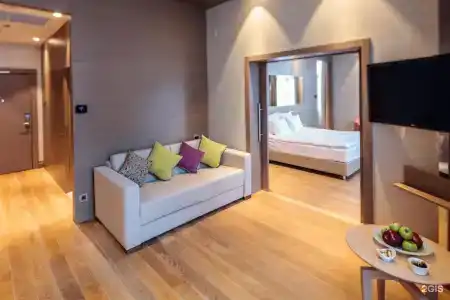 Ibis Styles - 99