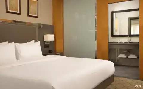 DoubleTree by Hilton - 50