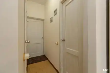 Academ Inn - 115