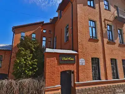 Red House - 25
