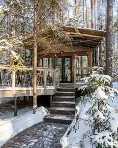 We Lodge - 69