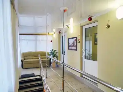 на Никитинской - 16