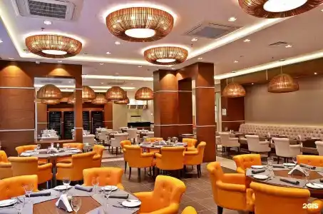 Ramada Plaza by Wyndham Voronezh - 1