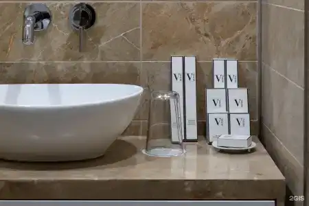 V Hotel - 128