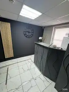 Флагман на Карла Маркса, 8 - 1