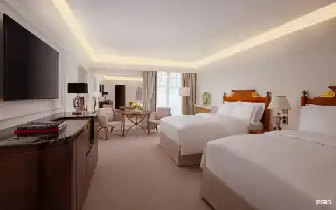 The Carlton - 11