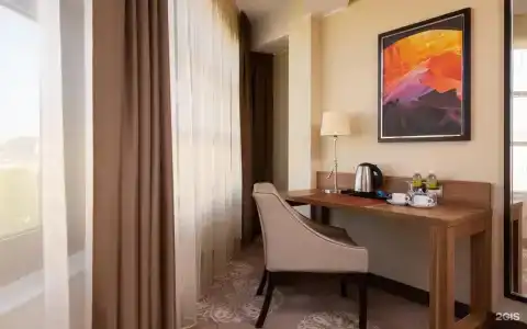 DoubleTree by Hilton - 14