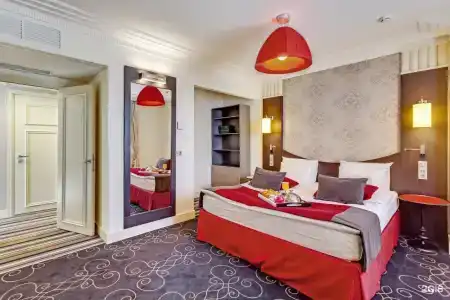 Mercure - 9