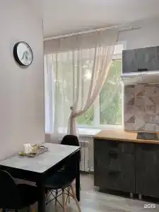 На Парижской - 18