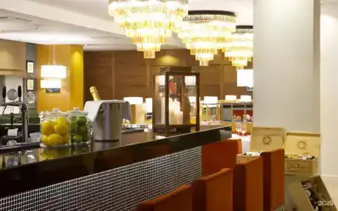 DoubleTree by Hilton - 48