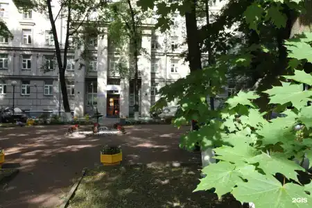 У фонтана - 67
