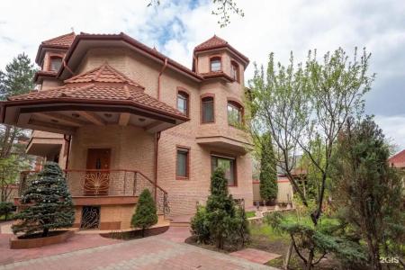 Дом в поселке Ларина Молокова 1А - 0