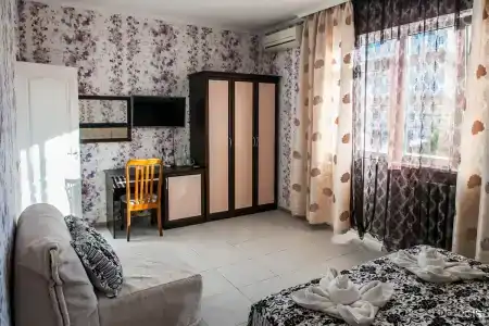 Анжела Лантана - 18